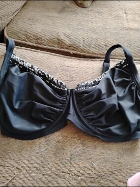 Black Underwire Bikini Top with Printed Trim